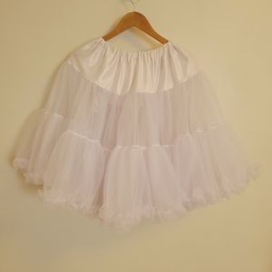 Hell bunny white petticoat